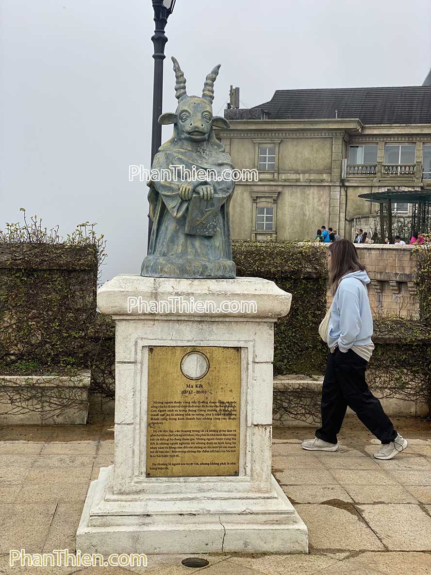 tượng dê phong thuỷ bằng đá