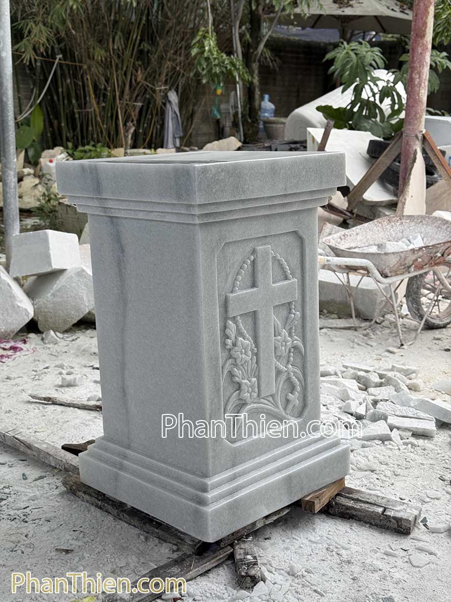 chân đế tượng đức mẹ