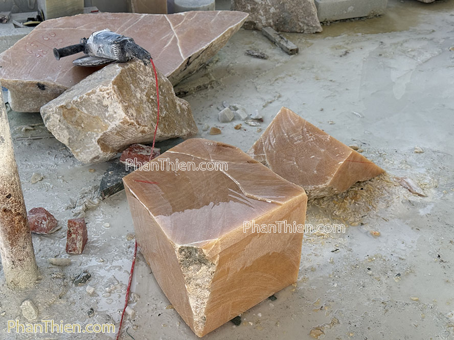 đá ngọc hoàng long